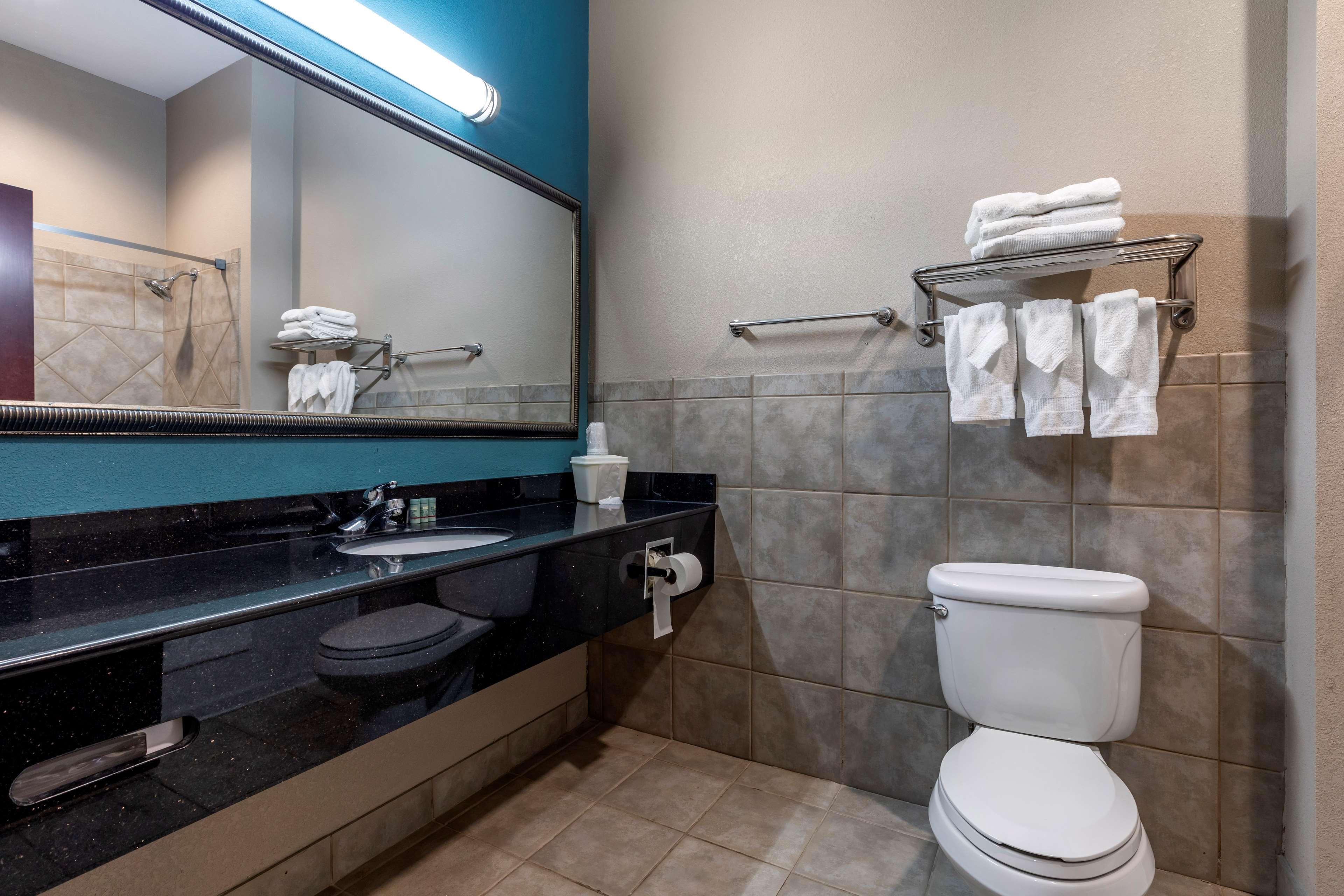 Best Western Mineola Inn Экстерьер фото