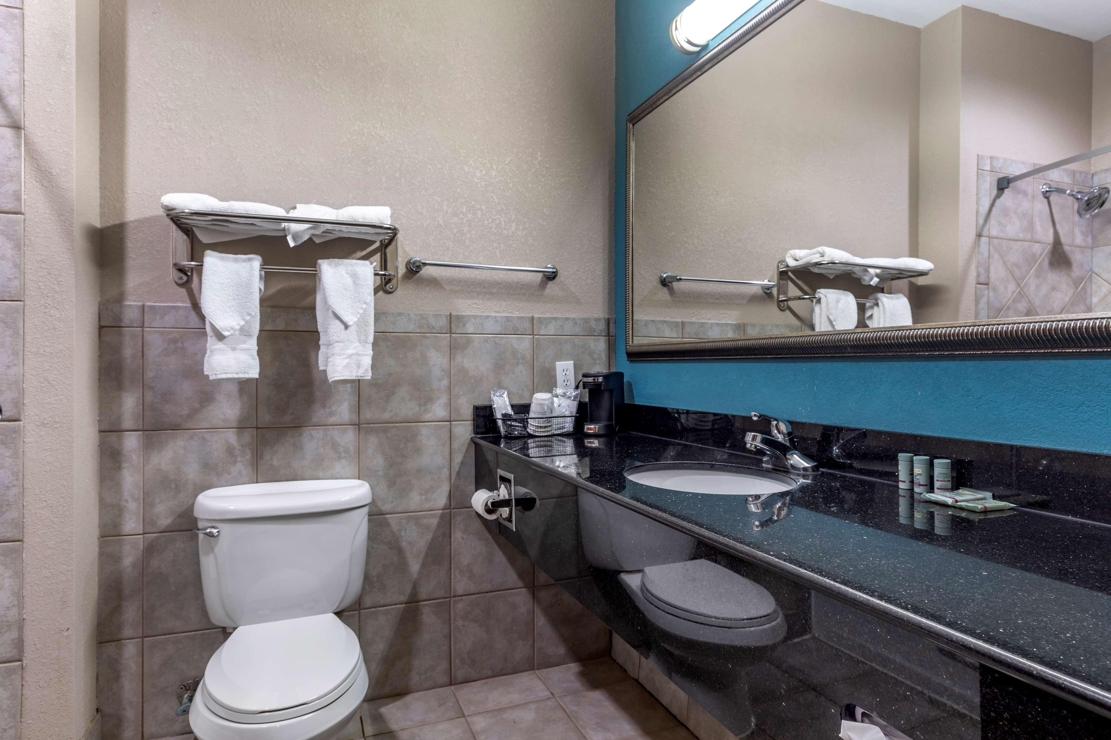Best Western Mineola Inn Экстерьер фото