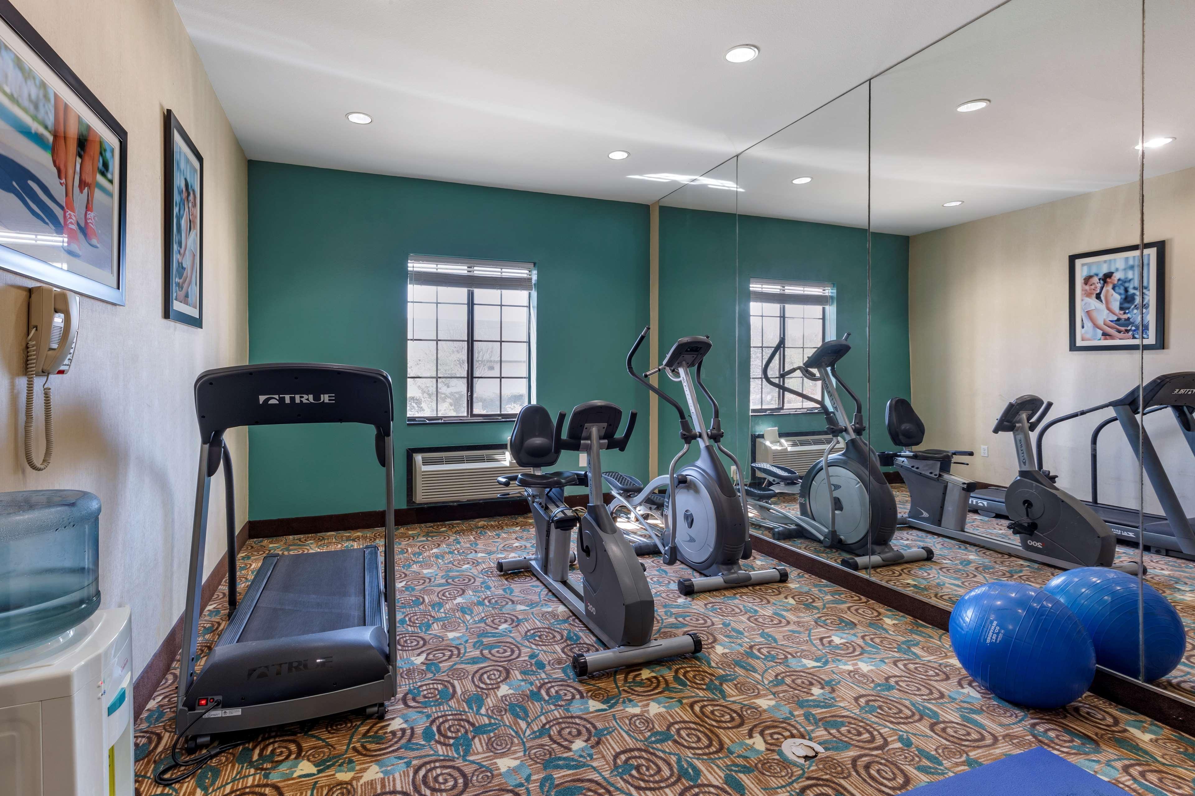 Best Western Mineola Inn Экстерьер фото